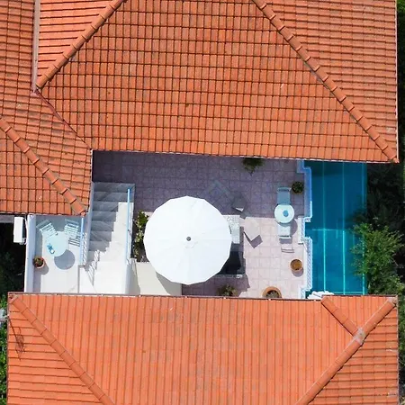 Summer House