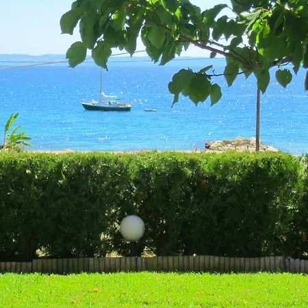 아파트 Summer House 니키티